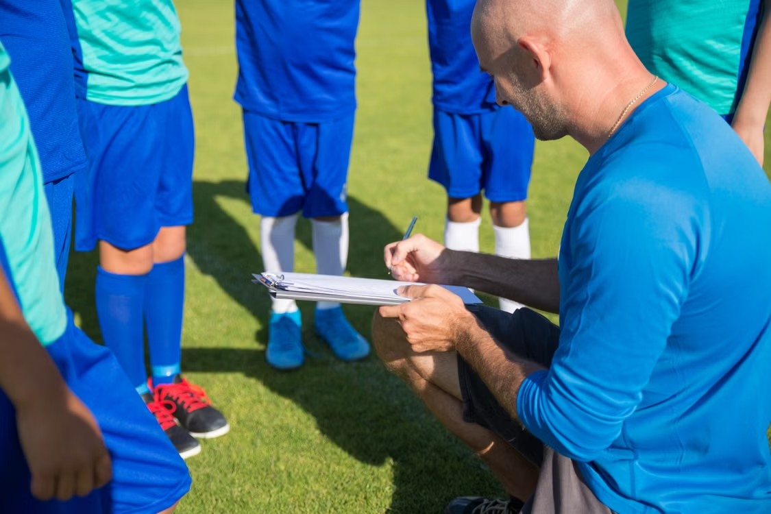 sports administration leadership skills, sports management training, sport leadership development, maximize sports team performance, athletic director leadership, sports organization management, sports leadership courses, sports management certification, sports administrator skills, sports leadership strategies